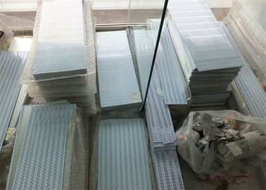 Πίνακας PCB αργιλίου φωτεινών σηματοδοτών οδηγήσεων, πίνακας κυκλωμάτων τυπωμένων υλών των οδηγήσεων MCPCB προμηθευτής